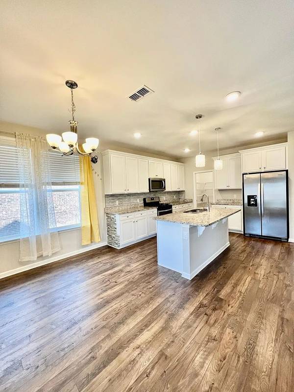 5028 Sunflower Ln, Hermitage, TN 37076