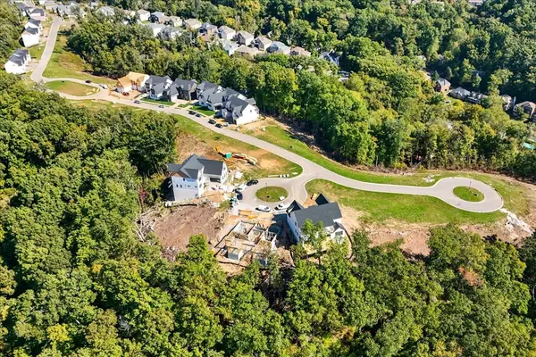 820 Summit Oaks Ct, Nashville, TN 37221