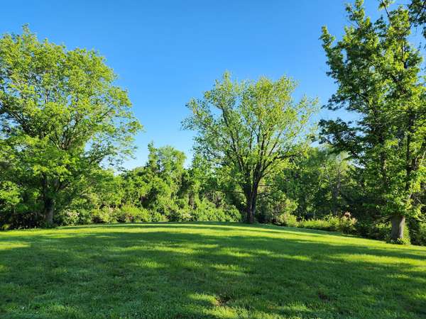 2613 Lishwood Dr, Nashville, TN 37214