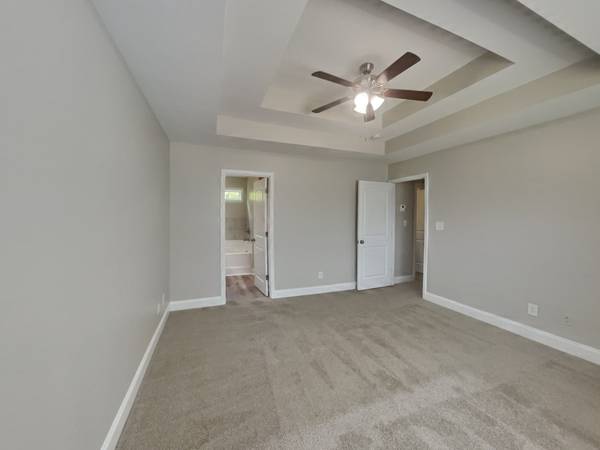542 Magnolia Dr, Clarksville, TN 37042
