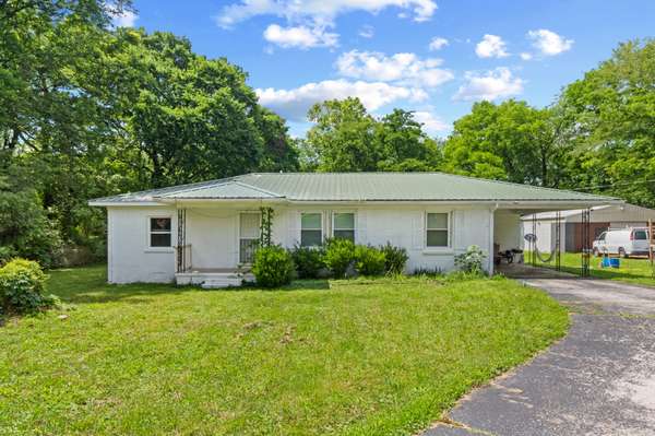8302 Lawrenceburg Hwy, Mount Pleasant, TN 38474