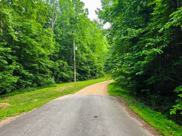 152 Cascade Spring Rd, Hohenwald, TN 38462