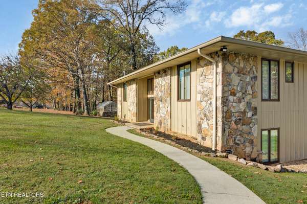 10105 Loma Drive, Knoxville, TN 37922