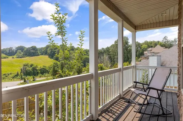 241 Hillside Lane, Lenoir City, TN 37771
