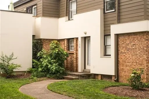 940 Gale Lane #138, Nashville, TN 37204