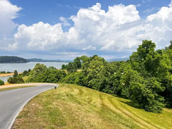 6377 Coves Edge Trl, Russellville, TN 37860