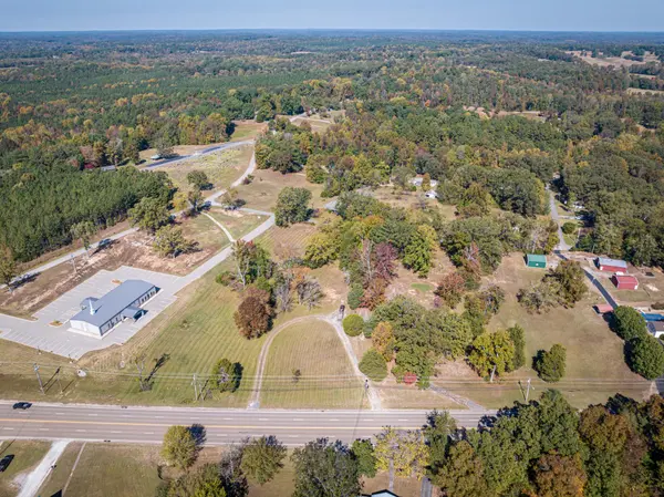 1084 W Main St, Parsons, TN 38363