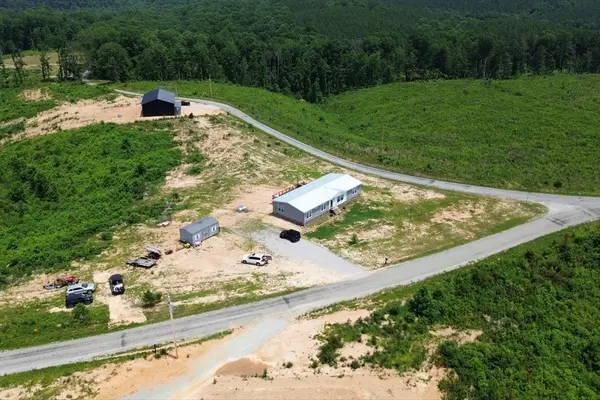 418 Springer Rd, Hohenwald, TN 38462