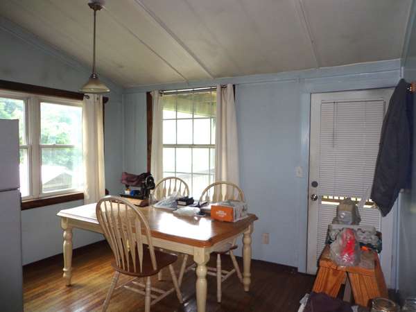1342 Russell Creek Rd, Lobelville, TN 37097