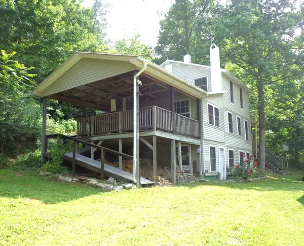 1342 Russell Creek Rd, Lobelville, TN 37097