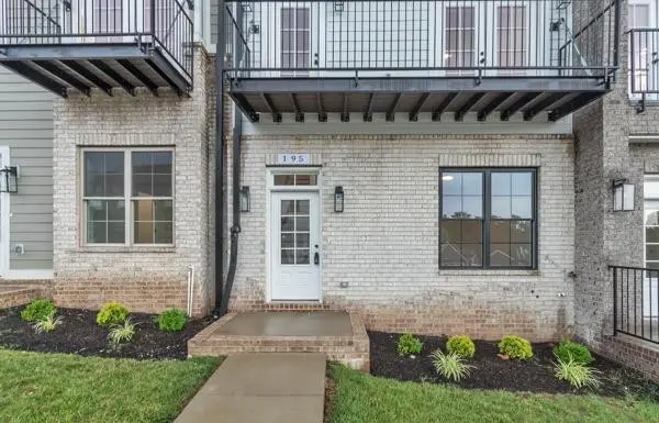 195 Charleston Ave, Pleasant View, TN 37146