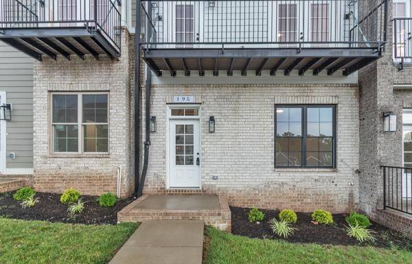 195 Charleston Ave, Pleasant View, TN 37146