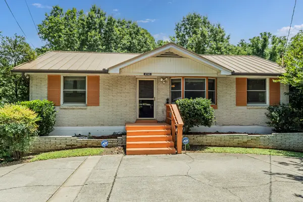 4946 Packard Dr, Nashville, TN 37211