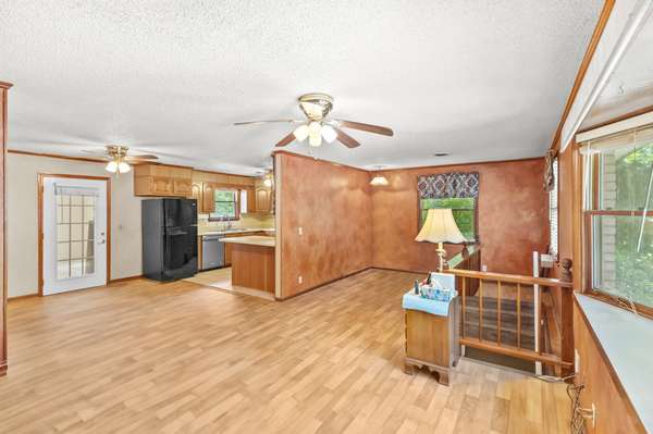 4946 Packard Dr, Nashville, TN 37211