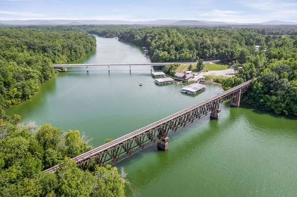 1967 Rock Island Rd, Rock Island, TN 38581