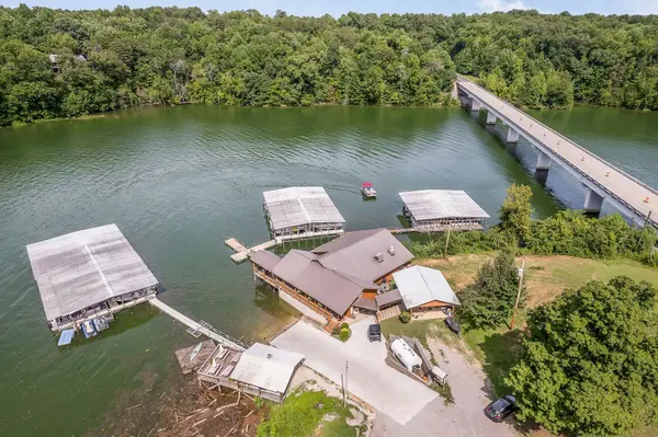 1967 Rock Island Rd, Rock Island, TN 38581