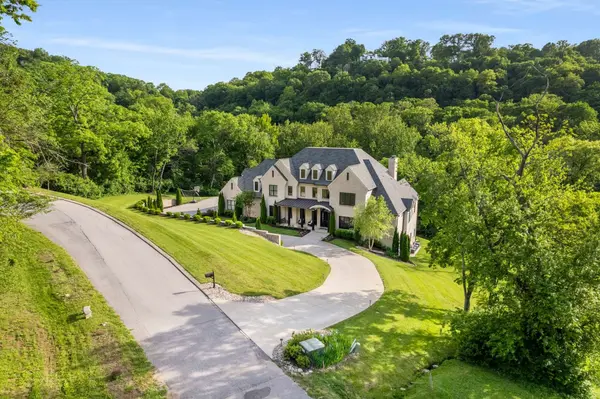 1236 Saxon Dr, Nashville, TN 37215