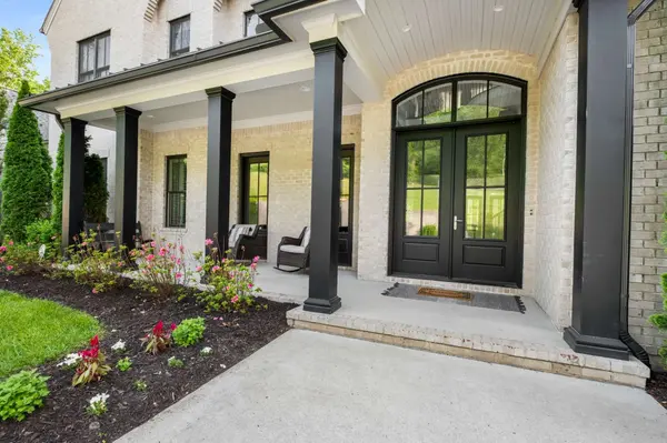 1236 Saxon Dr, Nashville, TN 37215