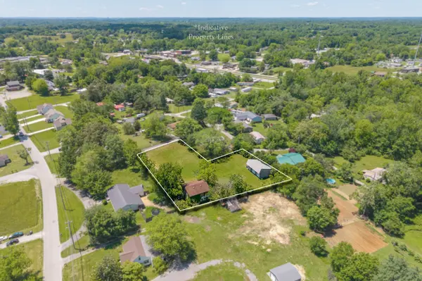214 5th Ave #S, Baxter, TN 38544