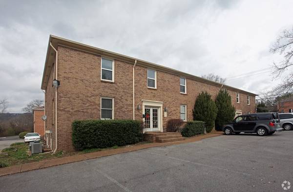 233 Wilson Pike Cir, Brentwood, TN 37027