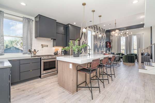 1009 Summit Ave #2, Nashville, TN 37203