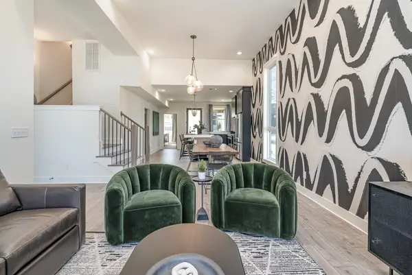 1009 Summit Ave #2, Nashville, TN 37203