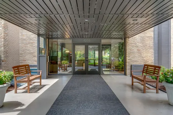 4200 West End Ave #202, Nashville, TN 37205