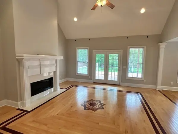 2012 Alan John Way, Lebanon, TN 37087