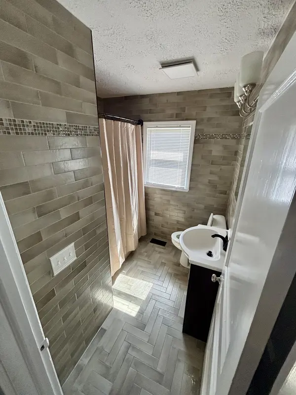216 Daleview Ave, Gallatin, TN 37066
