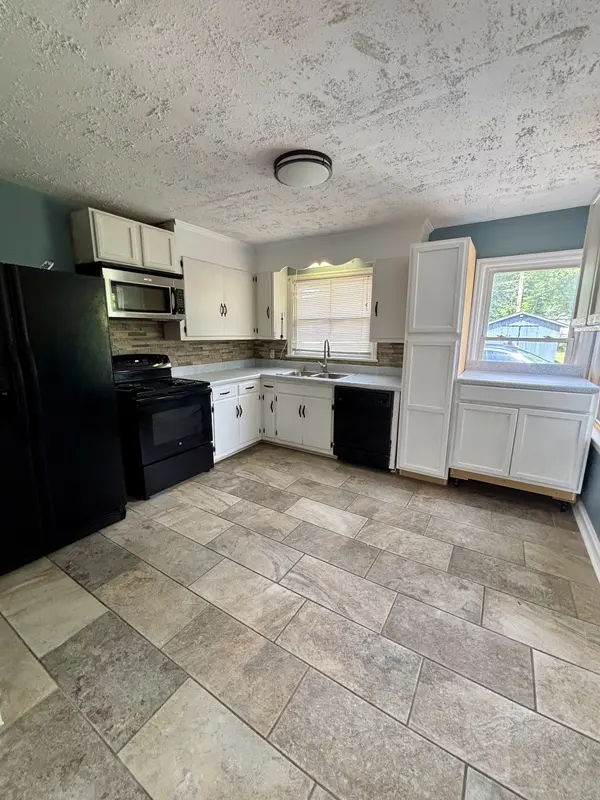 216 Daleview Ave, Gallatin, TN 37066