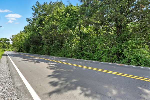 516 Franklin Limestone Rd, Nashville, TN 37217