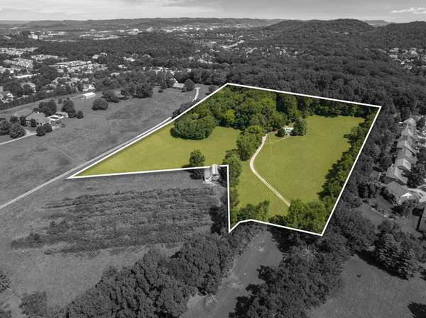 4092 Clovercroft Rd, Franklin, TN 37067