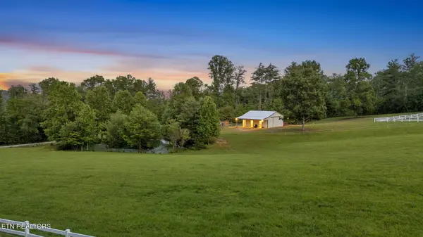 596 Clifty Creek Rd, Oakdale, TN 37829