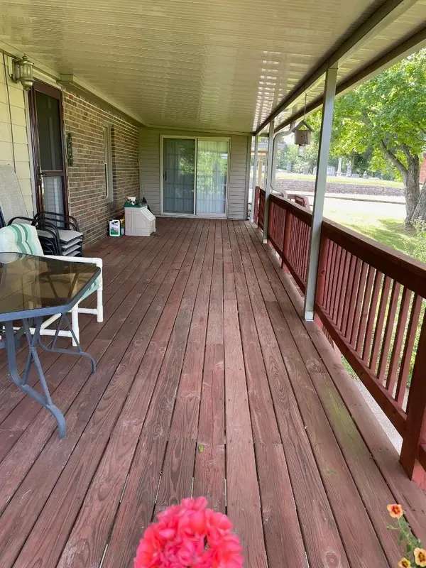 232 Church St, Dover, TN 37058