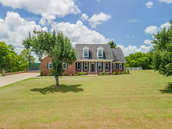 1821 Gina Lynn Dr, Lewisburg, TN 37091