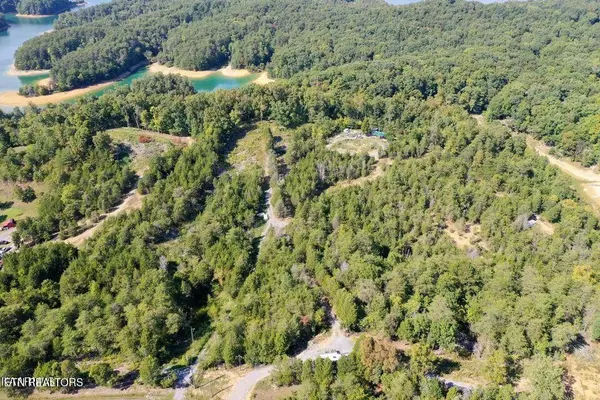 936 Pleasure Rd, Sevierville, TN 37876