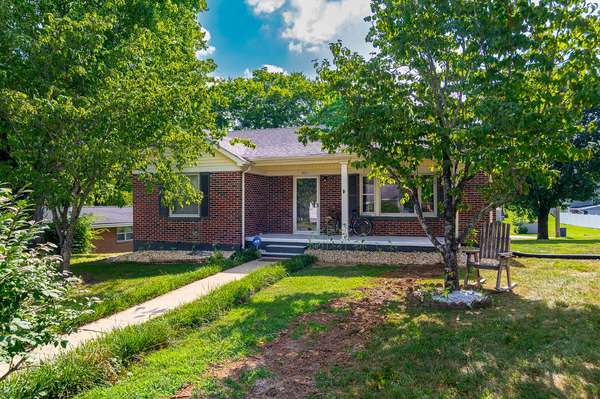 801 2nd Ave, Fayetteville, TN 37334