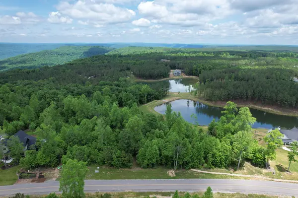460 Cherokee Path, Jasper, TN 37347