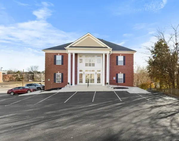 212 Madison St, Clarksville, TN 37040