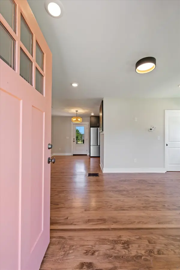 1327 McAlpine Ave, Nashville, TN 37216