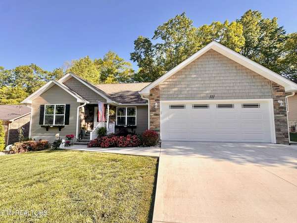 311 Lakeview Drive, Crossville, TN 38558