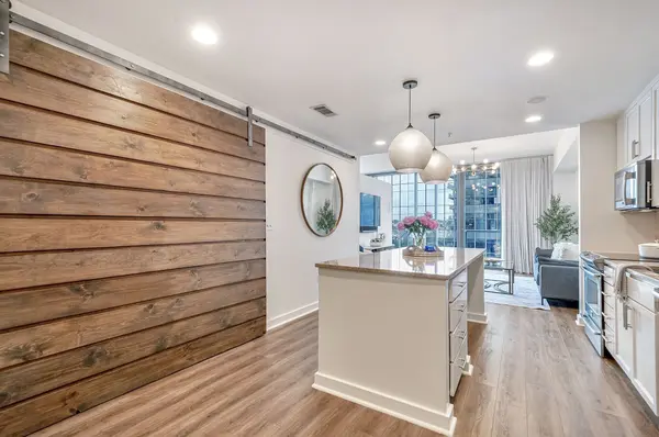 1212 Laurel St #914, Nashville, TN 37203