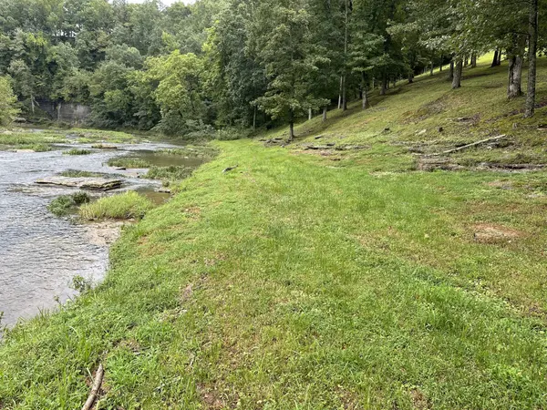 0 Cove Ln, Lawrenceburg, TN 38464
