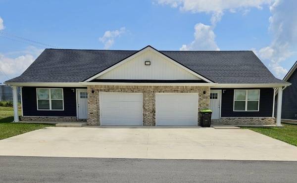120 Rose Edd Blvd, Oak Grove, KY 42262