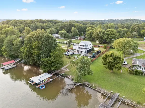 1001 Cumberland Dr, Chapmansboro, TN 37035