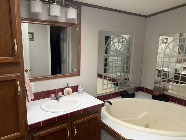 4107 Trousdale Lane, Columbia, TN 38401
