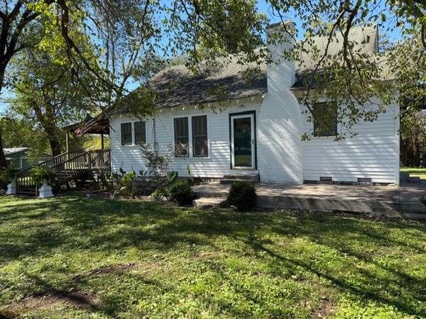 235 Old Mulberry Rd, Fayetteville, TN 37334