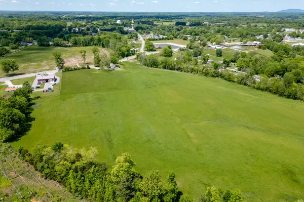 1036 Old Smithville Rd, Mcminnville, TN 37110