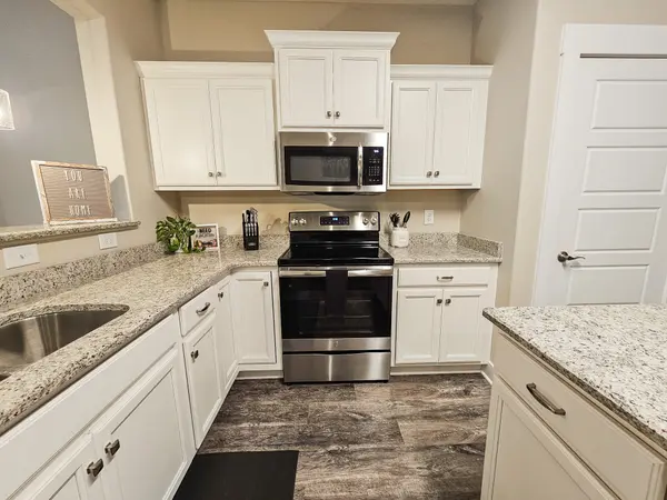 2410 Lightbend Dr, Murfreesboro, TN 37127