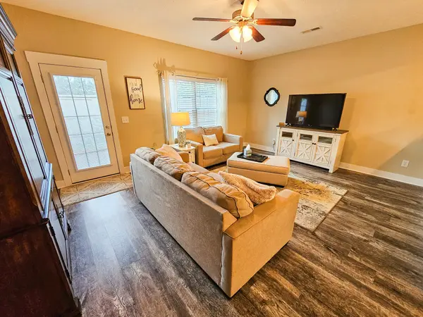 2410 Lightbend Dr, Murfreesboro, TN 37127